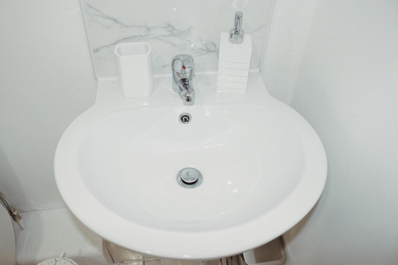 Suites By Rehoboth - Abbey Wood Station - London Zone 4 Luaran gambar